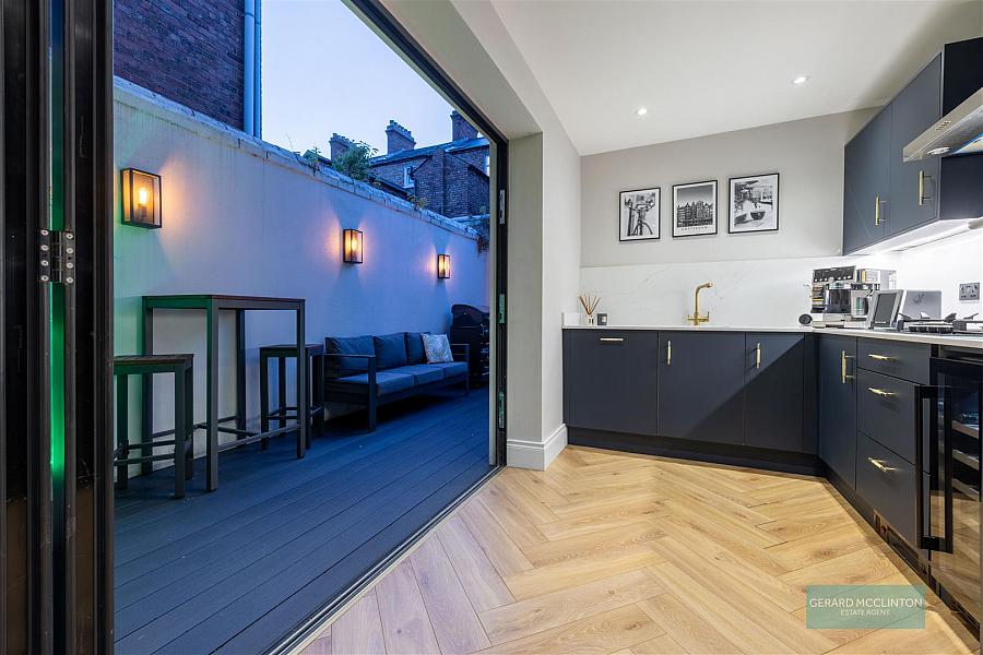 7 Madison Avenue