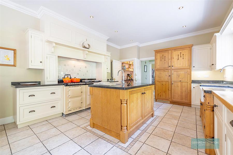 33 Villa Wood Road