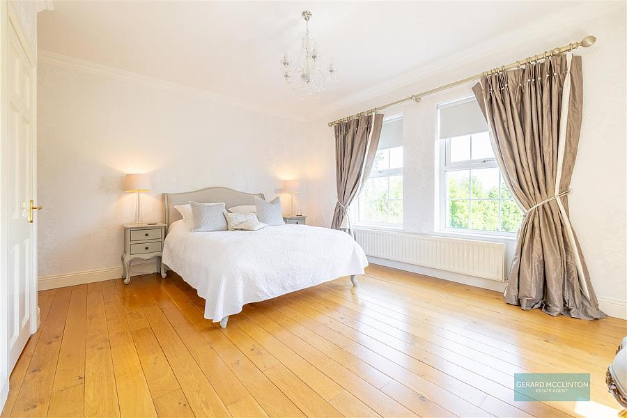 33 Villa Wood Road