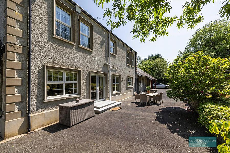 33 Villa Wood Road