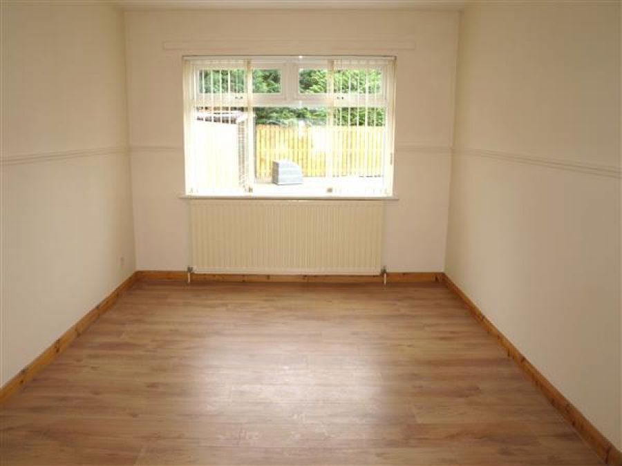 21 Hugomont Avenue