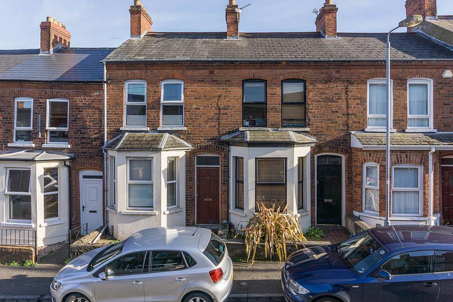 63 Sandhurst Gardens, Belfast, BT9 5AX