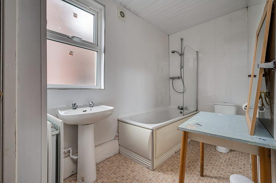 Flat 2, 3 Edinburgh Street