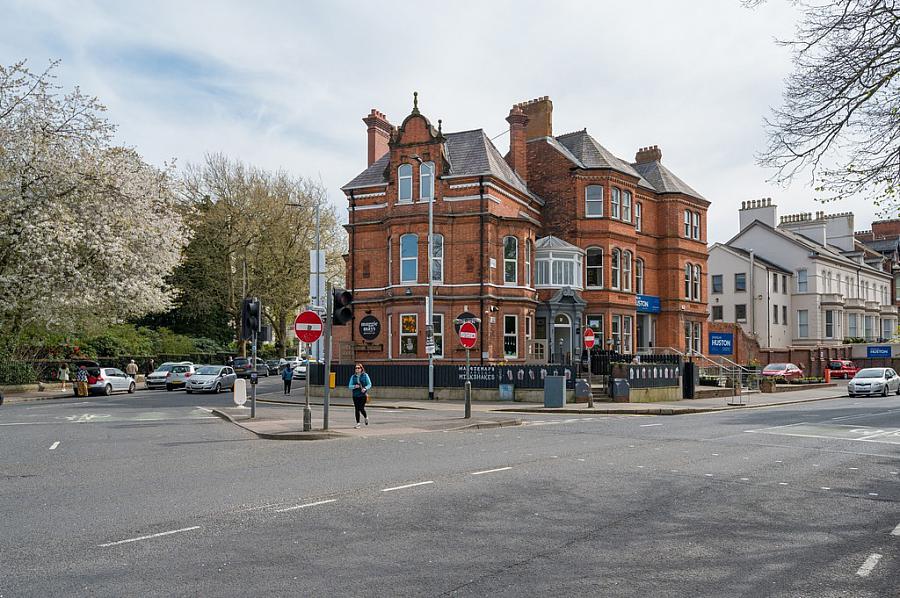 2 Malone Road