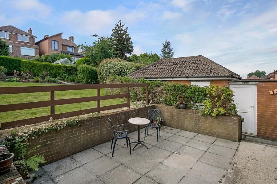30 Beechgrove Drive