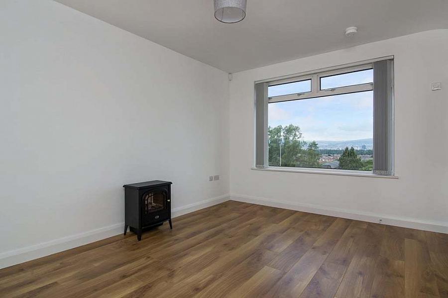30 Beechgrove Drive