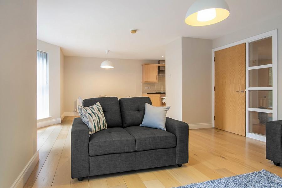 39 Park Royal, 841b Lisburn Road