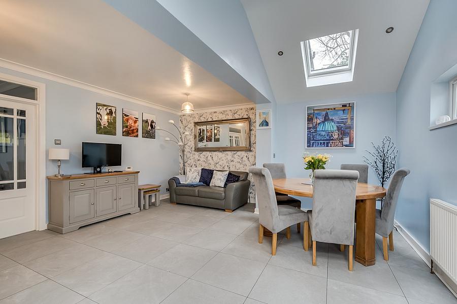 3 Brerton Crescent