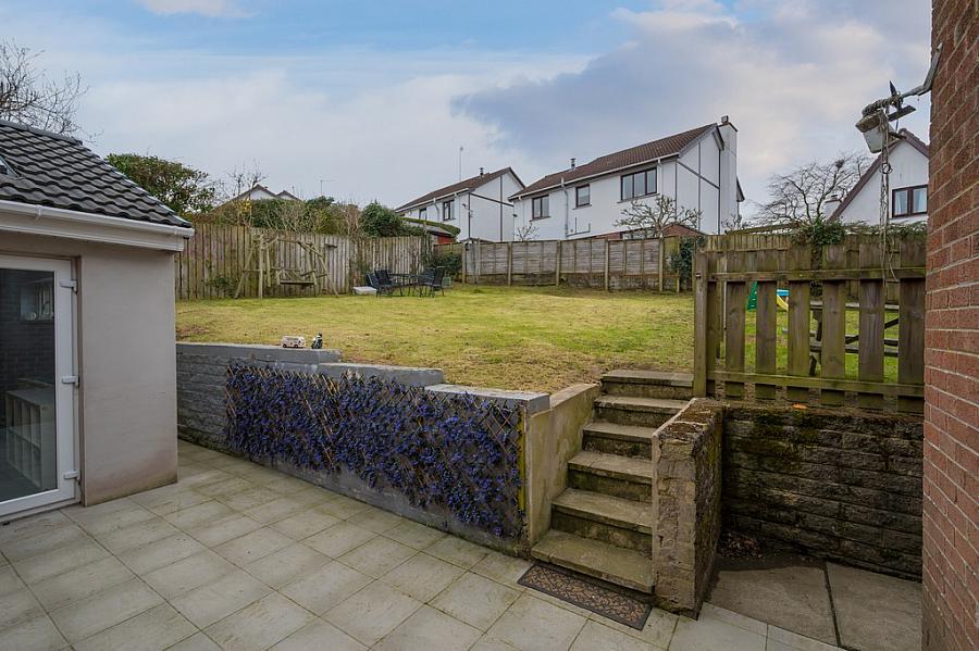 3 Brerton Crescent