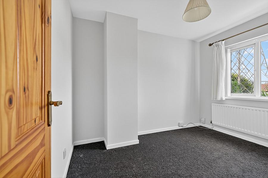 7 Windermere Close
