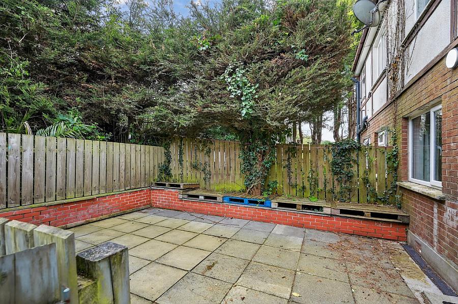 7 Windermere Close