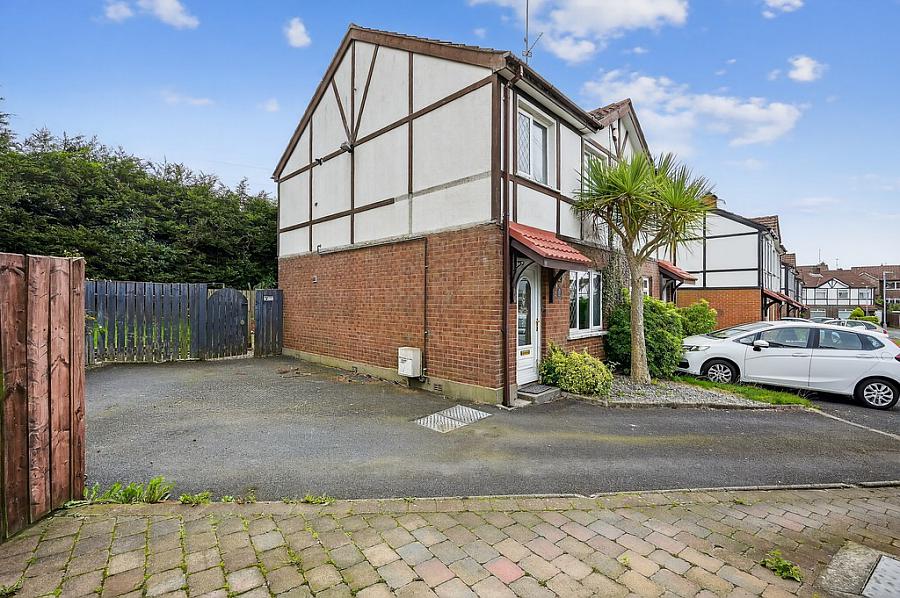 7 Windermere Close