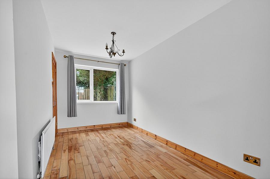 7 Windermere Close