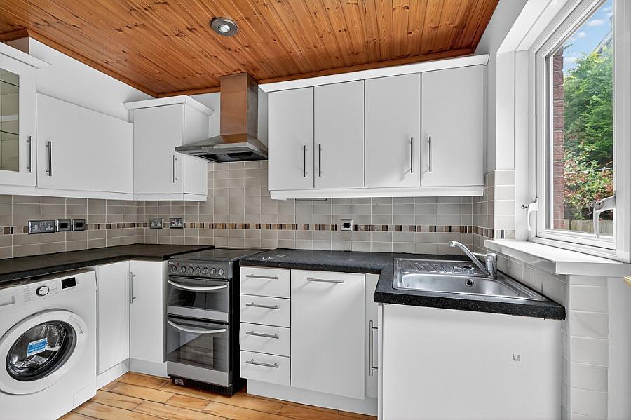7 Windermere Close