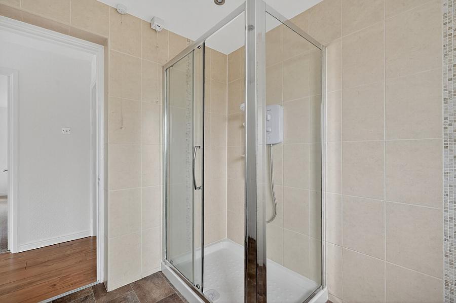 19 Cleaver Court Bt9 5Lx