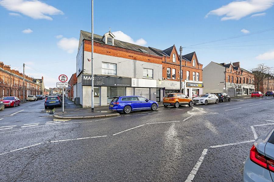 58 Bloomfield Avenue