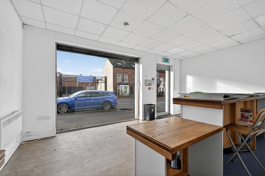 58 Bloomfield Avenue