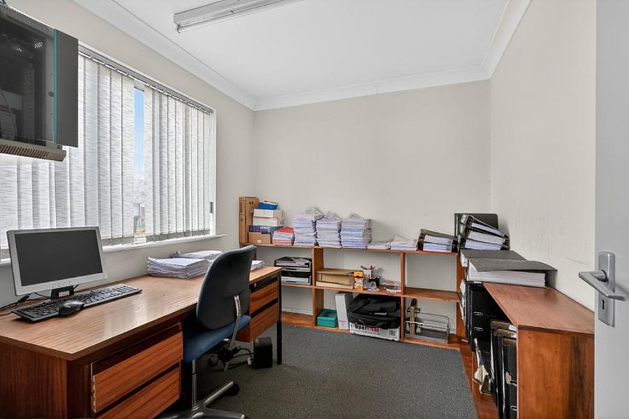 13 Balmoral Road