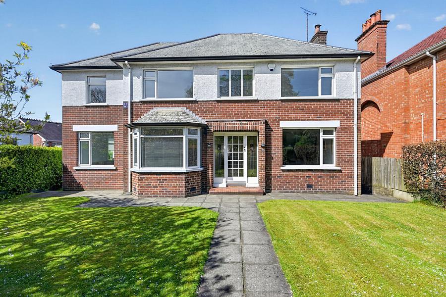 7 Upper Malone Road Belfast Bt9 6Td