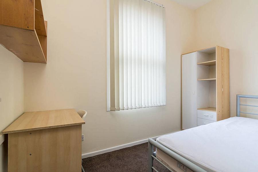 Flat 2, 19 Ulsterville Avenue