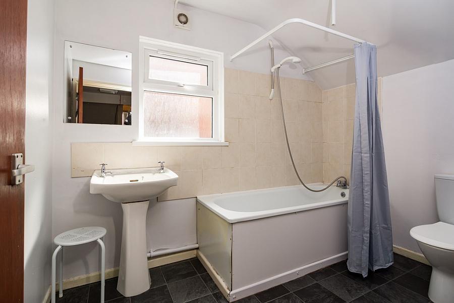 Flat 2, 43 Magdala Street