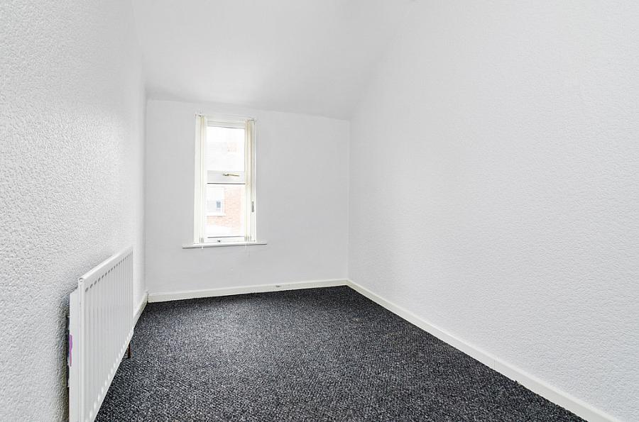 Flat 2, 23 Lawrence Street