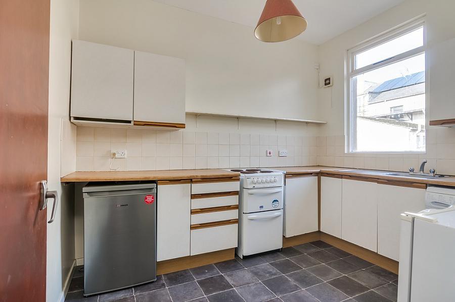 Flat 2, 2 Magdala Street