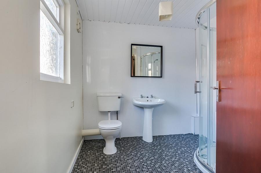 Flat 2, 2 Magdala Street