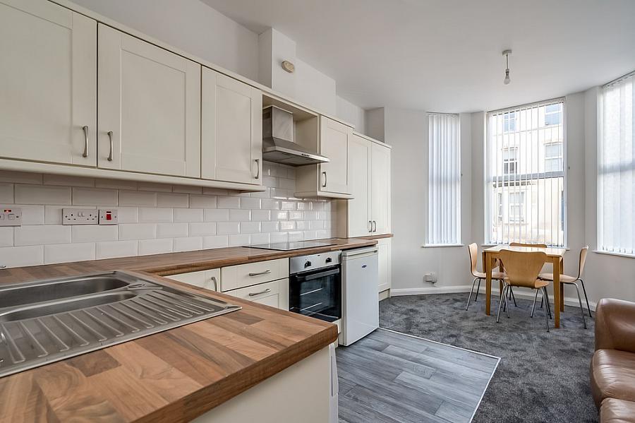 Flat 1, 28 Cromwell Road