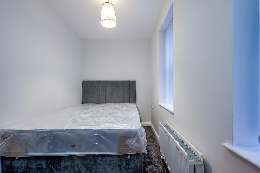 Flat 1, 28 Cromwell Road