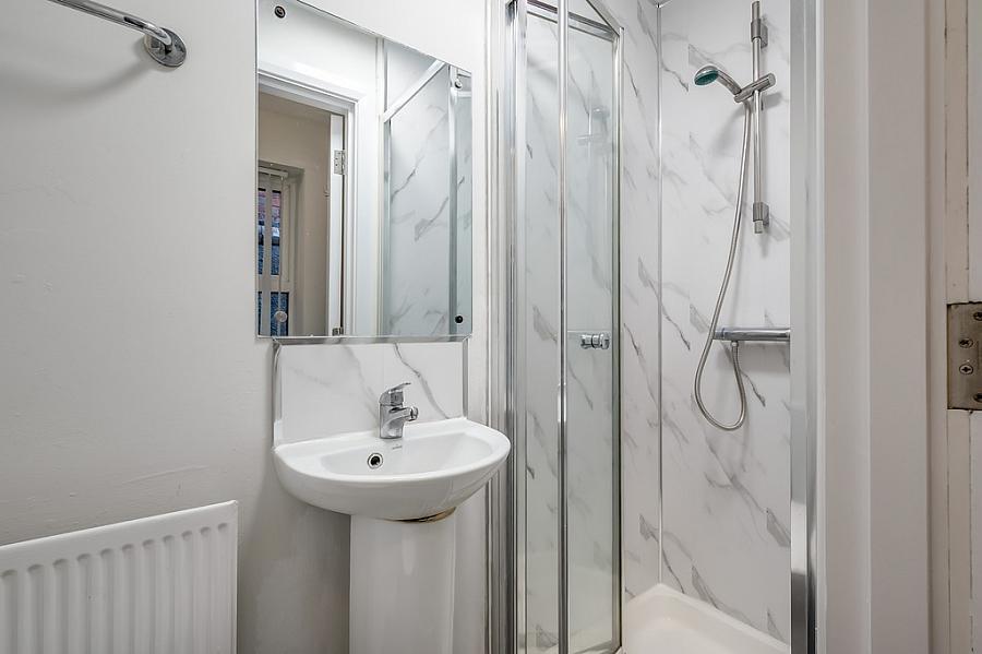 Flat 1, 28 Cromwell Road