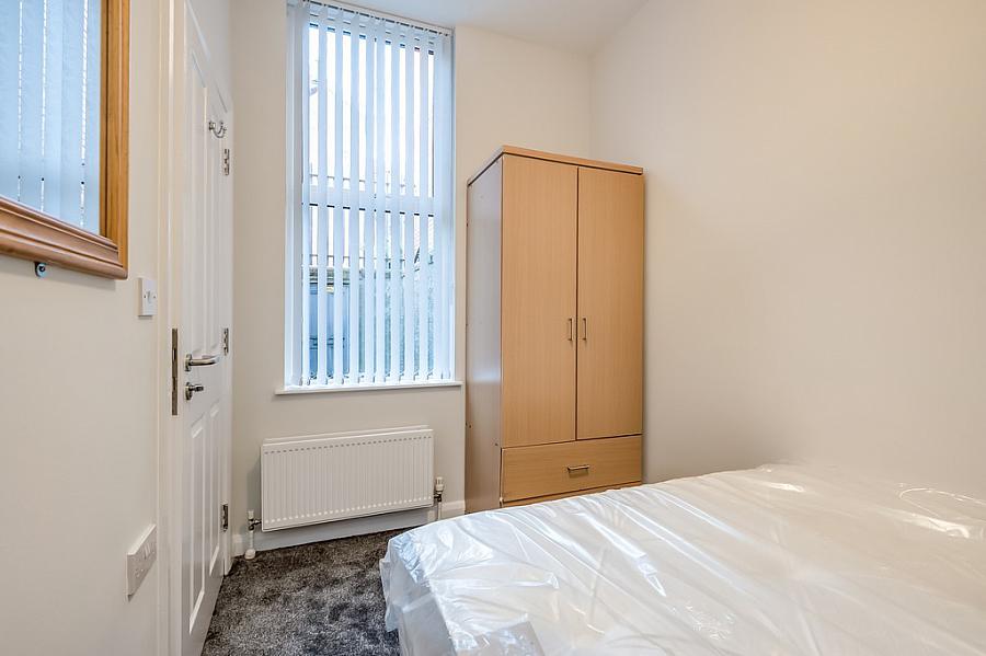 Flat 1, 28 Cromwell Road