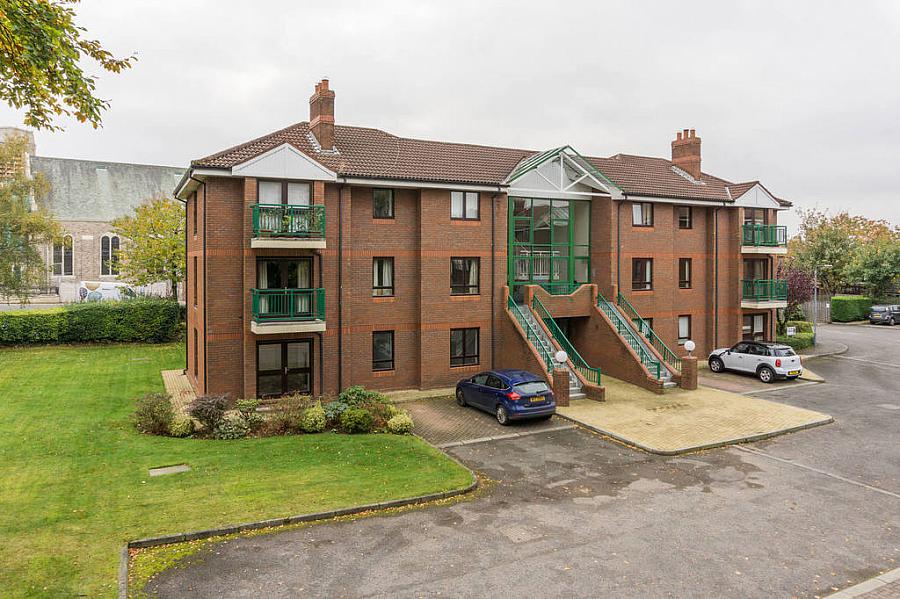 20 Malone Beeches Malone Road Belfast Bt9 6Ub