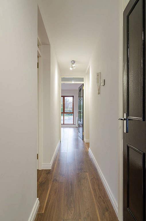 Apt 1, Malone Beeches