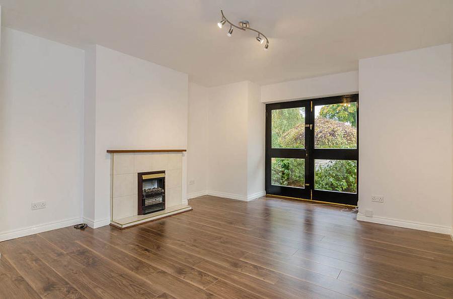 Apt 1, Malone Beeches