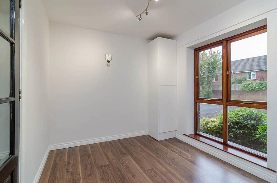 Apt 1, Malone Beeches