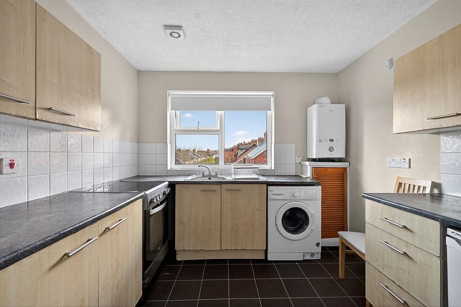 Flat 3, 81 Wellington Park