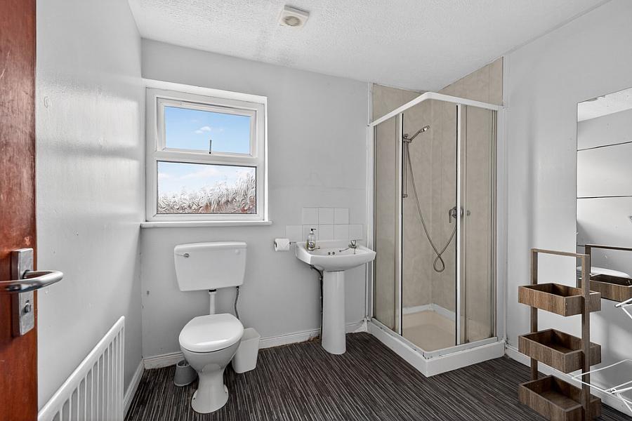 Flat 3, 81 Wellington Park