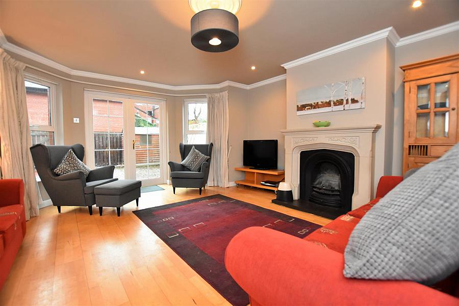 4 Wellington Park Mews