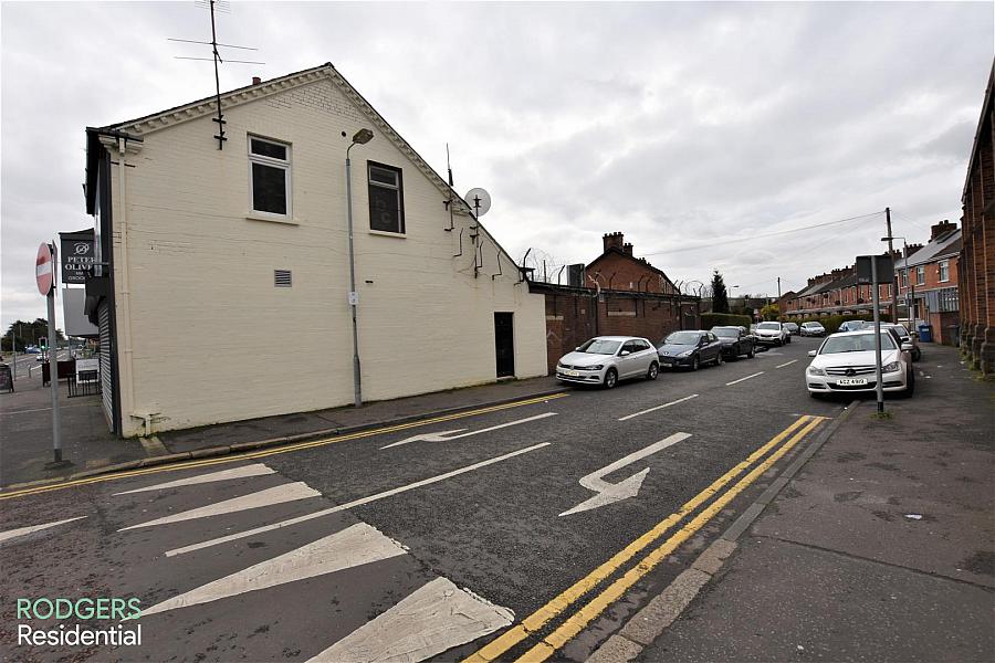 261 Upper Newtownards Ro