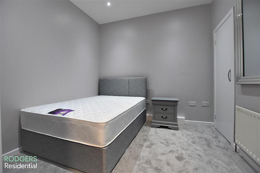 Apt 1, 261 Upper Newtownards Ro