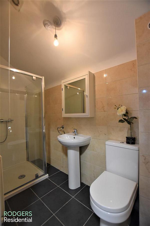 Apt 1, 261 Upper Newtownards Ro