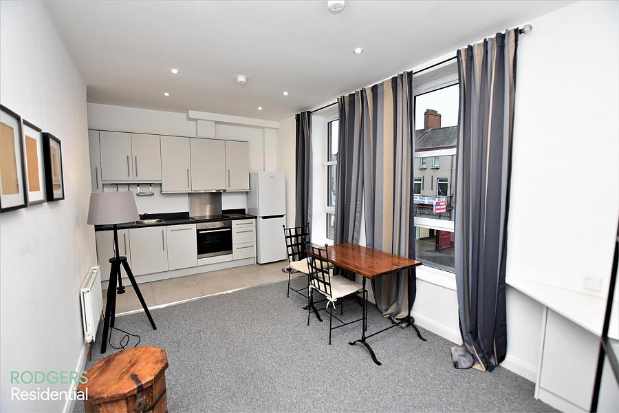 Apt 3 42 Upper Newtownards Road