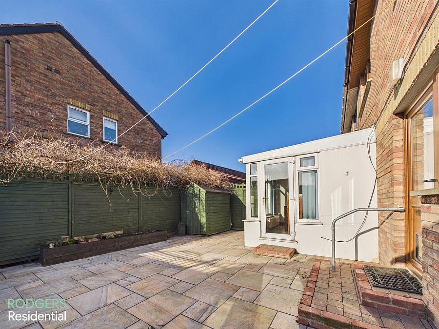 12 Cronstown Cottage Avenue