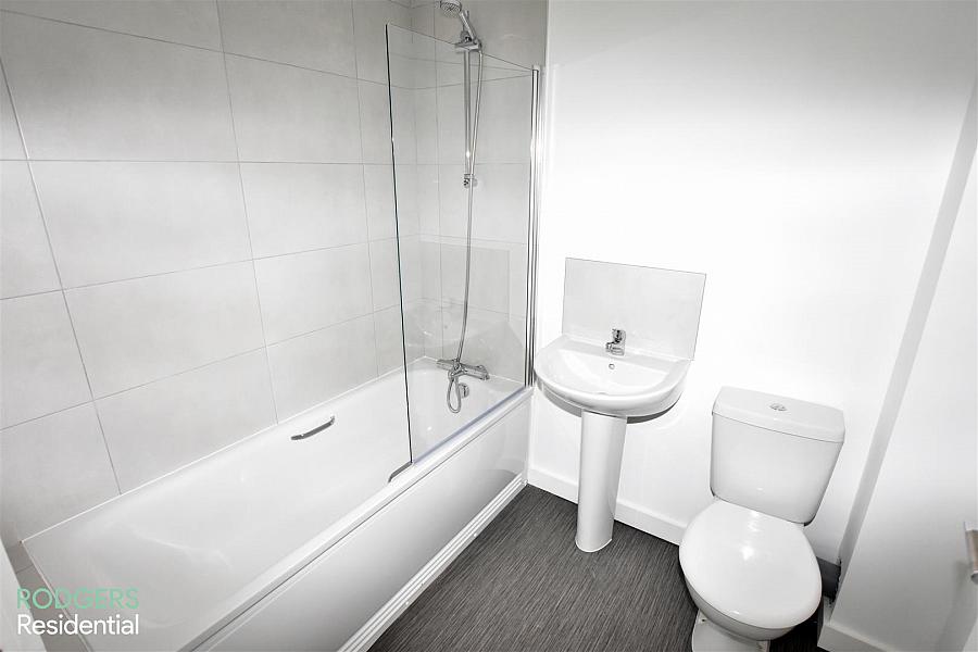 Apt 10, 25 Bridge End