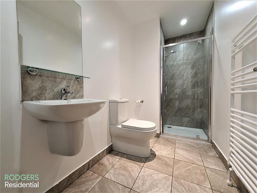 Apt 15, 108 Eglantine Avenue