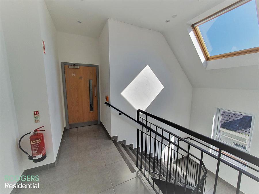 Apt 15, 108 Eglantine Avenue