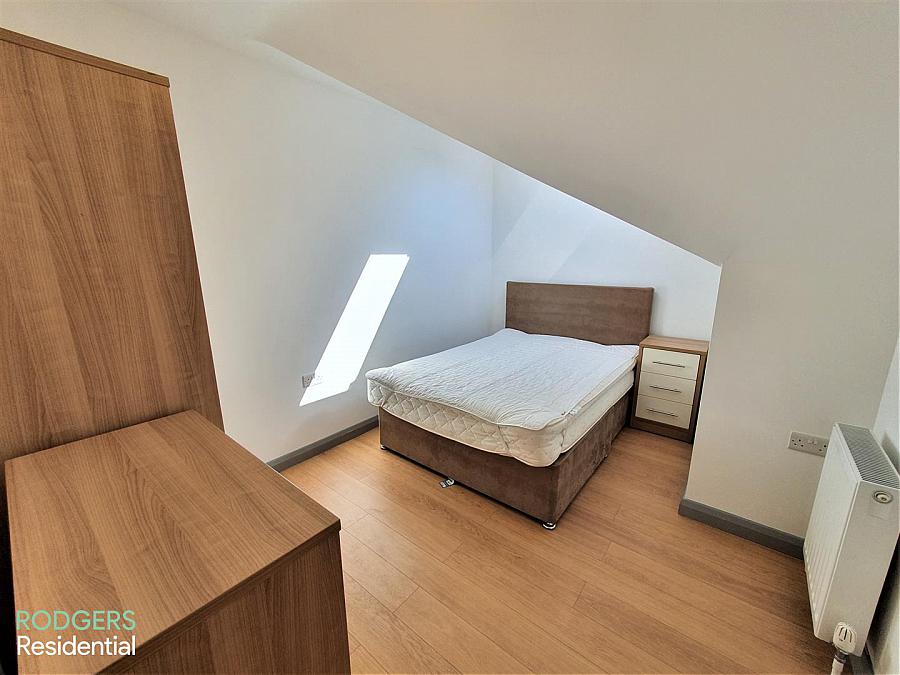 Apt 15, 108 Eglantine Avenue