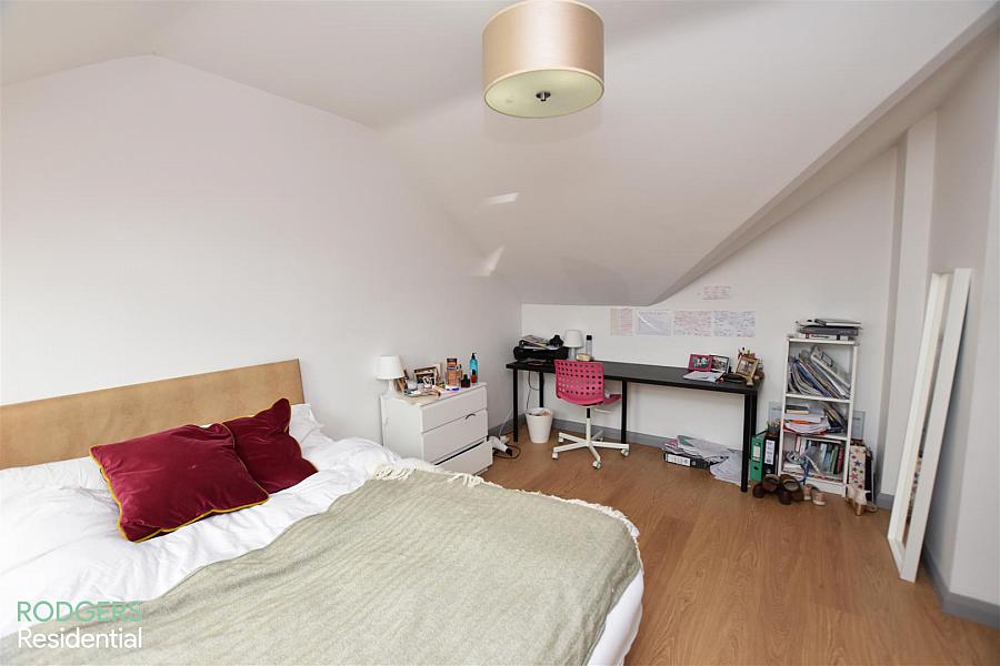 Apt 14, 125 Wellesley Avenue