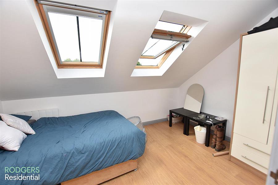 Apt 14, 125 Wellesley Avenue
